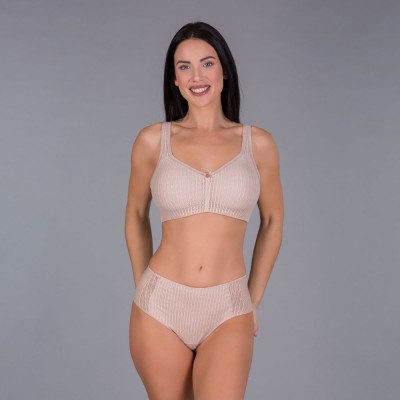 Sujetador preformado control encaje allover sin aros y sin foam.